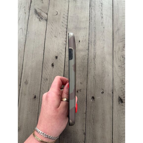 OFF-WHITE Quote iPhone X Case SS19 Camo / Black - Picture 6 of 7